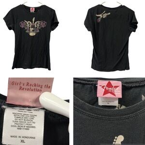 Fender The Collection Guitar Black Graphic Tee Girls Rocking the Revolution XL